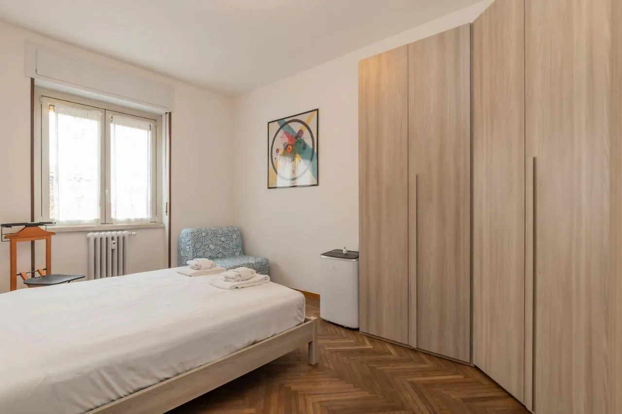 I Host Apartment - Giambellino 40 Milano