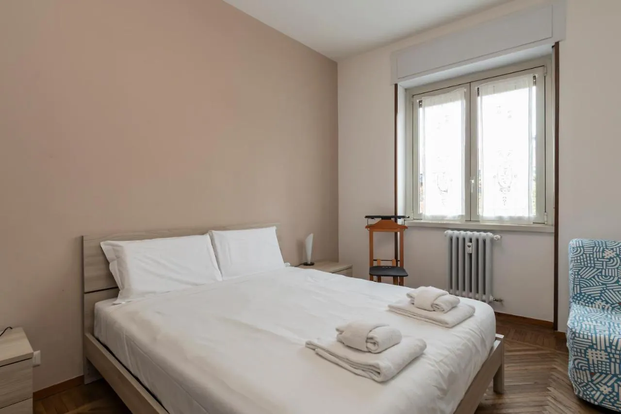 I Host Apartment - Giambellino 40 Milano