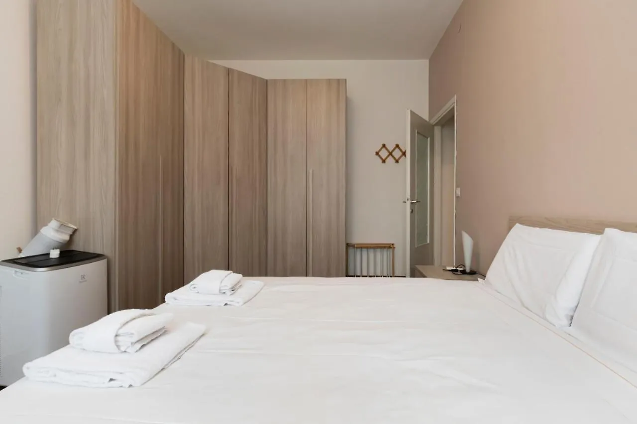 I Host Apartment - Giambellino 40 Milano
